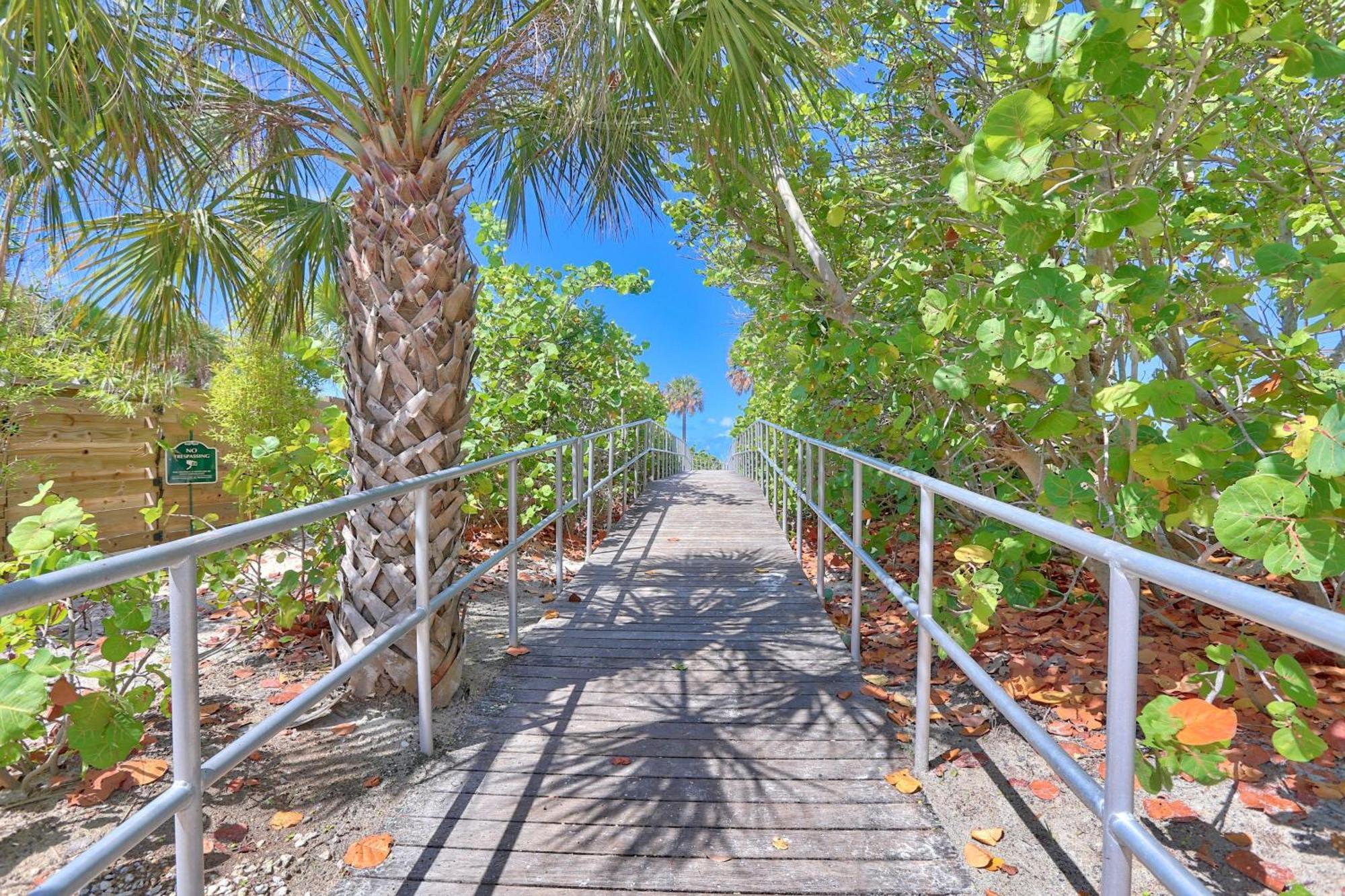 Madeira Bay Resort I 1504 St. Pete Beach Buitenkant foto